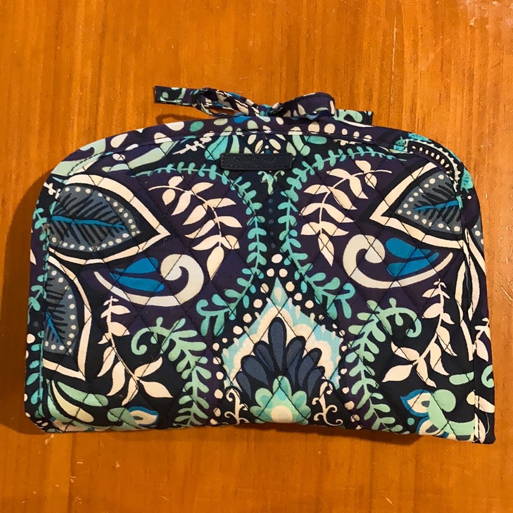 Navy Paisley Vera Bradley shower caddy